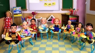 School started  Elsa and Anna toddlers  first day  new students  Barbie is teacher  classroom [upl. by Rezeile574]