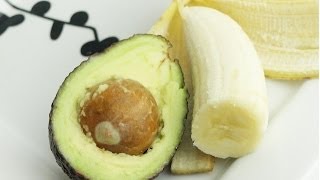 Healthy Smoothie Recipes  Avocado and Banana Green Smoothie [upl. by Robena]