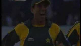 Saeed Ajmal doosra removes Clarke  1st ODI  2009  Dubai [upl. by Sexton]