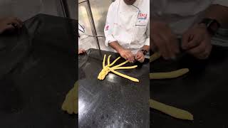 Making challah bread 🍞 support chef subscribe viralvideo trending [upl. by Gastineau]