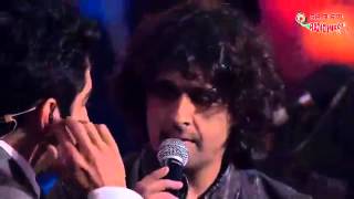 Sonu Nigam Mika and Ayushman performing the Jai Mata Di Medley Royal Stag Mirchi Music Awards [upl. by Bocyaj848]