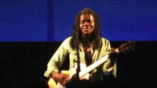 Tracy Chapman Live  Baby can I hold you  Munich [upl. by Nuahsyt]