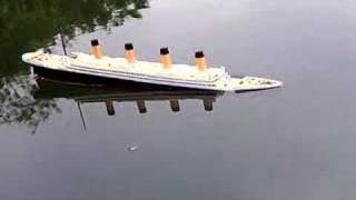 Model Titanic Sinks in 15 seconds [upl. by Patricia]