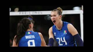 Italia Volley Femminile Finale Olimpiadi Parigi 2024 Julio Velasco quotSe Serve Giochiamo Malequot [upl. by Tellford]