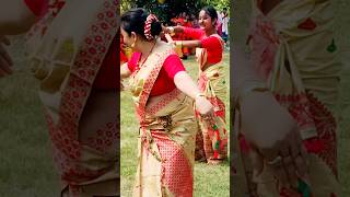 akhomiya Bihu nritya Sh assamesefolkdance dance ShrortsVoice Assam yt [upl. by Sansone197]