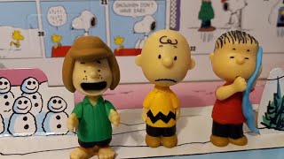 Peanuts Advent Calendar  Day 8 [upl. by Annayat]