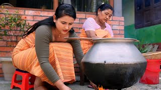 Homemade Rice Beer 🍺 Preparations for Bwisagw Bihu festival  Sticky Rice Beer [upl. by Owen394]