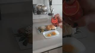 Kahvaltiya alternatif arayanlar icin sarmısaklı ve yumurtalı tarif 🧄🥚🥖🧀 [upl. by Juliane456]