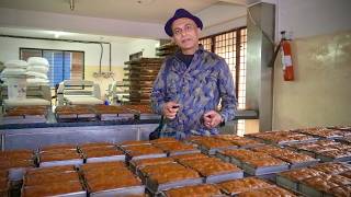 Koshy’s Legendary Plum Cake Eggless Cakes At Aubree OG Variar’s Special Cakes Plum Cake Tour Pt 2 [upl. by Airtina470]