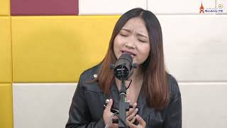 လားဒင့်ထားရီ  အနမ်းလေးနဲ့ဆီးကြိုမယ် Live Performance in Mandalay FM [upl. by Nnanaej264]