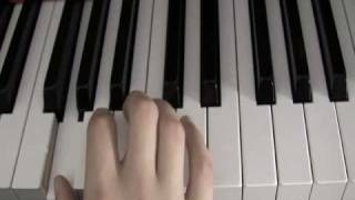 How to play piano Lesson 2 [upl. by Zavras]