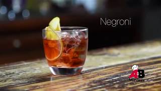 Cómo preparar un Negroni Cocktail [upl. by Liuqa758]