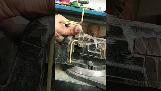 Manual bending of wire in a vice [upl. by Pammi]