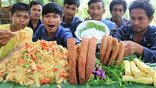 Cooking and eating papaya salad with pork crispy recipe  Eating papaya salad [upl. by Bicknell]