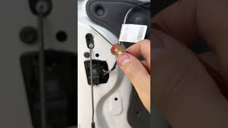 2013 BMW F30 328i Front Door Stuck Locked While Closed Wont Open [upl. by Macintosh]