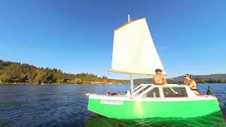 First sail on a Phil Bolger box inspired jim michalak robbsboat Built by Tom Sorensen [upl. by Ollehto592]