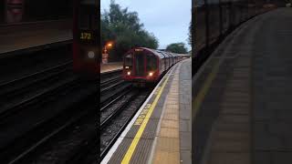 Central line at Grange Hill trainspotting metrorailway train railway travel metroline therail [upl. by Notserc]