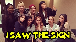 Pitch Perfect Cast Singing The Sign  On the Set of Pitch Perfect 3 [upl. by Ecinerev849]