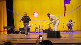 Moreno e Caetano Veloso dançando em João Pessoa 2018 [upl. by Suilenroc]