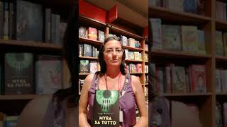 Myra sa tutto consigliato da Simona Librerie coop Cesena [upl. by Eanel]