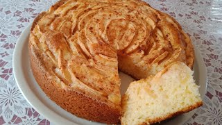 كيكة التفاح بنكهة مغربية رائعةcake au pomme [upl. by Hyo]