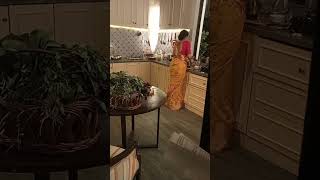 Kitchen me kaam karte huye Shooting ka video guys Mangal Laxmi Serial ke set pe Deepika singh [upl. by Freiman]