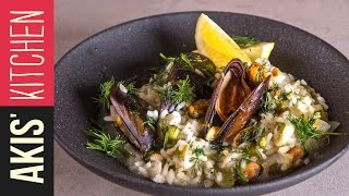 Lemon rice with Mussels Midopilafo  Akis Petretzikis [upl. by Magnolia446]