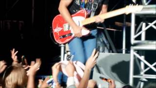 Brad Paisley at North Dakota State Fair July 26th 2014 [upl. by Hardigg31]