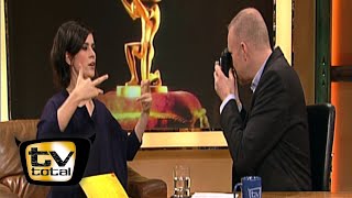 Nora Tschirner post für das TV total Freundebuch  TV total [upl. by Lockwood]