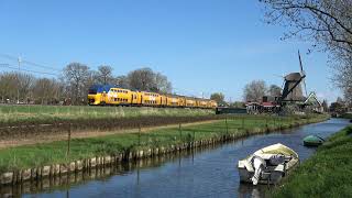 NS Flow VIRMm 8723 vertrekt in station Bovenkarspel Flora [upl. by Nicky726]