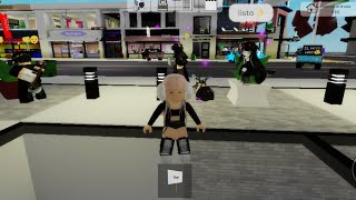 roblox brookhaven buscando amigos [upl. by Wei]