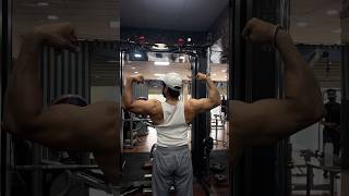 Massive back workout 🏋️ deadliftbodybuidingmotivationyoutubeexploreyoutube​⁠YouTube be [upl. by Yenetruoc]