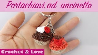 Tutorial portachiavi mini cupcake ad uncinetto  sottotitoli in inglese e spagnolo [upl. by Amliv]