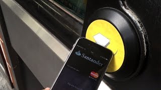 Using Apple Pay On the Underground [upl. by Trilbee]