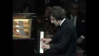 Vladimir Ashkenazy Beethoven Piano Concerto 1 Mvt 3 [upl. by Jabin142]