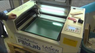 LASERCUTTER Schneiden von Acrylglas [upl. by Flodnar781]