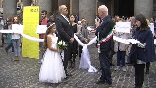 Al Pantheon celebrato matrimonio forzato per dire quotMai più spose bambinequot [upl. by Fogarty]