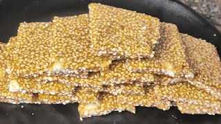 Til Gud ki Chikki Makar Sankranti ke liye Til ki Papdi [upl. by Ssidnak371]