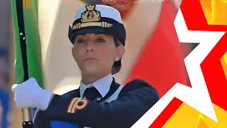 ЖЕНСКИЕ ВОЙСКА ИТАЛИИ ★ WOMENS TROOPS OF ITALY ★ TRUPPE FEMMINILI DITALIA ★ Military parade [upl. by Nos]