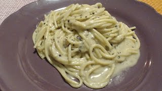 Spaghetti cacio e pepe [upl. by Acnalb]