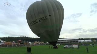 MONTGOLFIADE WARSTEIN 2016  Start eines Heißluftballons [upl. by Marchak]