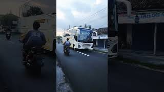 23 Transway Tour Bus automobile buspariwisata busindonesia basuri [upl. by Maples]