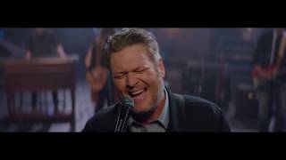 Blake Shelton  God’s Country Live from The Soundstage Sessions [upl. by Sitelc516]