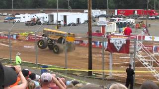 Hagerstown Monster Jam 2013 Wheelie Comp Sunday [upl. by Ion]