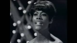 Dionne Warwick  Walk On By amp Message To Michael  Live  1966 [upl. by Laura661]