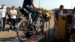 fiets op testbank 110kmh [upl. by Anauqat]