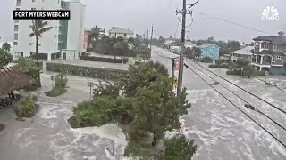 Timelapse shows devastating storm surge from Hurricane Ian in Fort Myers Florida [upl. by Howland]