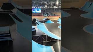 🌍 THE BIGGEST INDOOR BMX PARK COURSE IN THE WORLD bmx [upl. by Myna409]