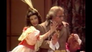 Enedina Lloris  Enzo Dara Don Pasquale Signorina in tanta fretta Donizetti 1986 [upl. by Yna]