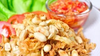 Thai Food Fried Papaya Salad Som Tum Tod [upl. by Aenneea]